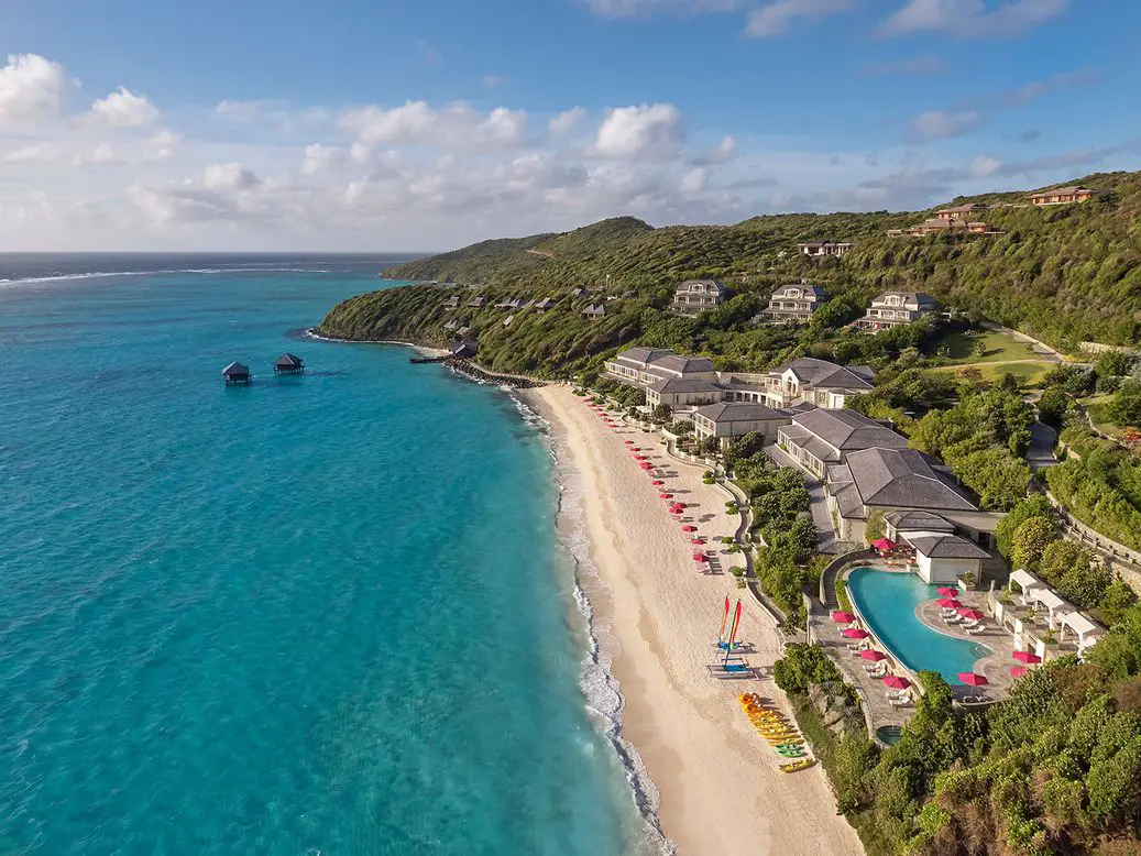 what-it’s-like-to-visit-one-of-the-caribbean’s-most-expensive-and-exclusive-resorts