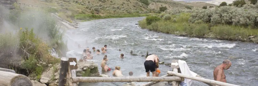 Are There Any Hot Springs That Are Considered Sacred Or Historic In Wyoming?