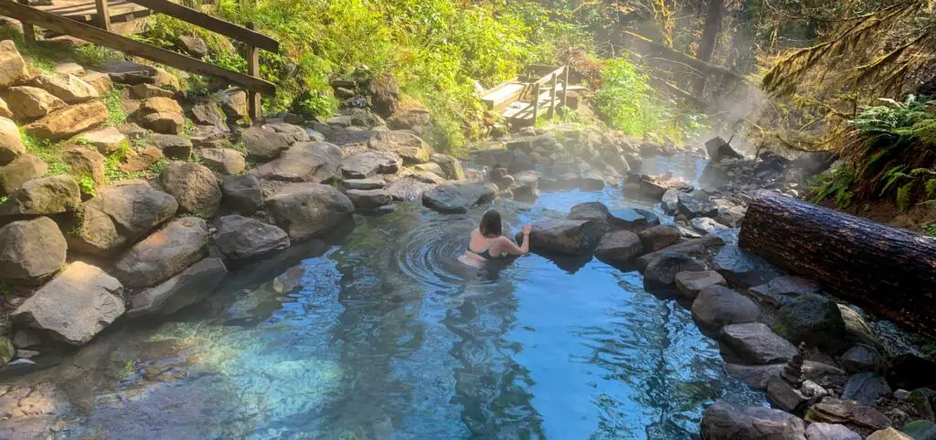 How Does The Season Affect The Hot Springs In Oregon?